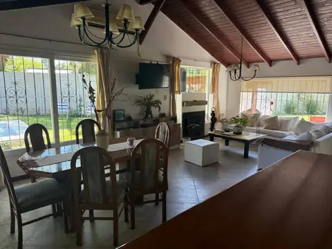 Casa en Venta en Joaquin Gorina, USD 199.000