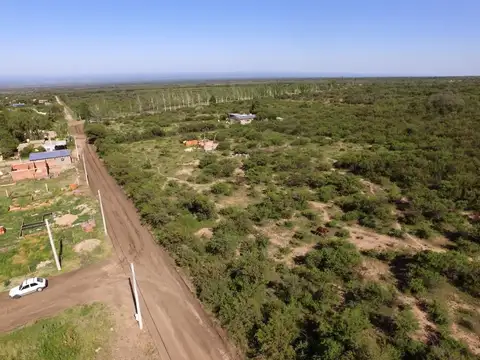A 200mts De Ruta N°1