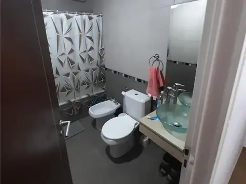 Departamento 3 ambientes con 2 baños