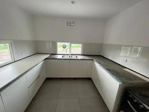 casa en alquiler anual area 10 barrio San Sebastian