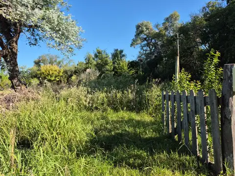 TERRENO DE IMPORTANTE SUPERFICIE CON POSIBILIDAD DE FINANCIAR.