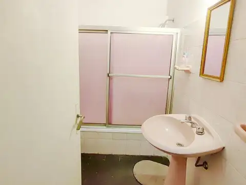 Depto Tipo Casa en Venta en Mercedes, USD 110.000