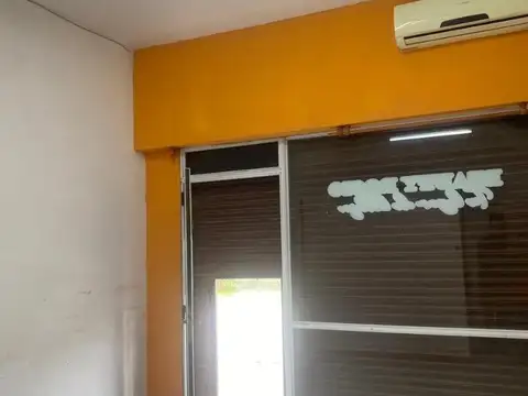 Isla Malvinas 2400