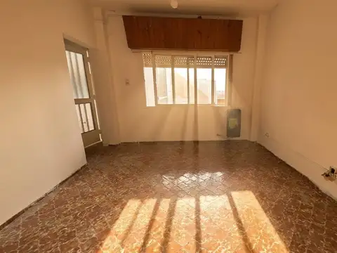Depto Tipo Casa en Alquiler de 2 ambientes
