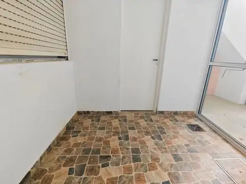 Depto Tipo Casa 2 ambientes con 1 baño
