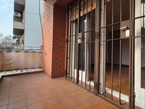 Departamento en Alquiler en Santos Lugares, $ 900.000