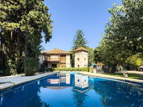 Casa en Venta con 8 cocheras