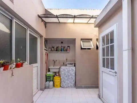 PH 3 AMBIENTES CON 2 PATIOS EN DEVOTO