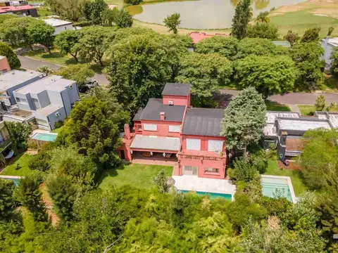 Casa en Venta en San Isidro Labrador, USD 390.000