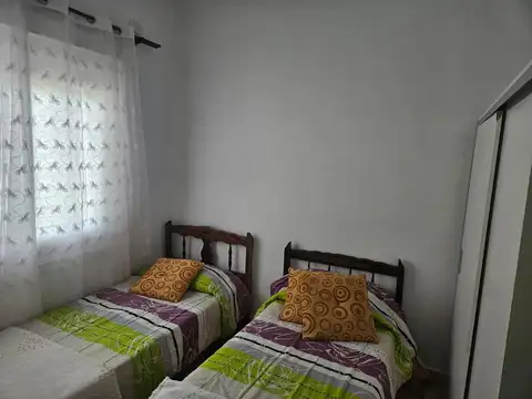 ZARATE- CASA NUEVA CON AMPLIO TERRENO