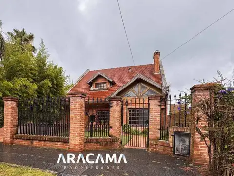 Casa en Venta - Luis Guillon