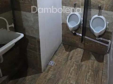 Local  en Venta, Paso del Rey, Moreno