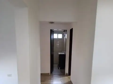 CASA 2 DORMITORIOS EN ALQUILER - FUNES