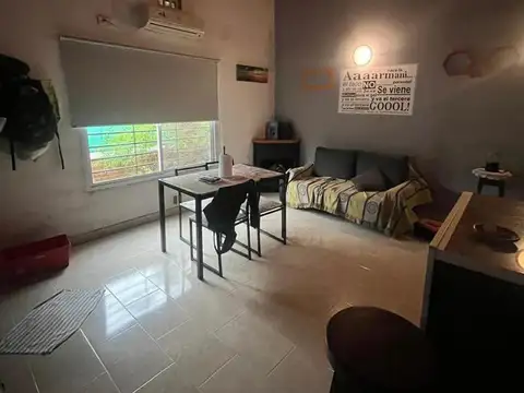Casa 2 ambientes con 1 baño