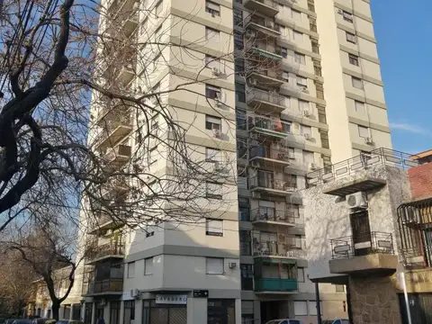 Departamento en Alquiler - 3 Dormitorios 2 Baños - 84mts - Villa Gral. Mitre