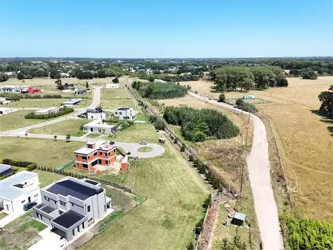 Lote en el barrio privado Arenas Chico