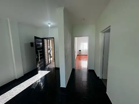 Casa en Venta en Gregorio de Laferrere, USD 125.000