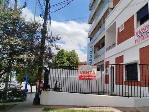 Casa en venta-  mate de luna 2205 esq juan jose paso