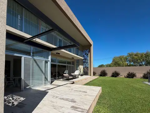 Casa en Venta en Soldini, USD 365.000