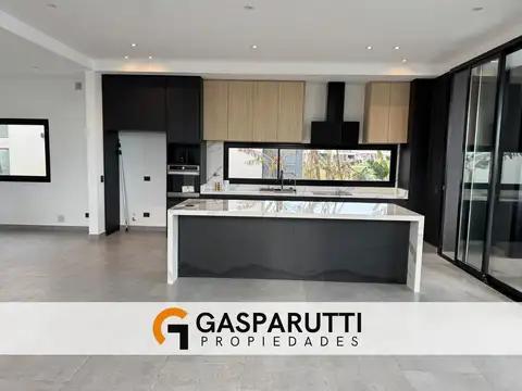 Casa en Venta al Suroeste