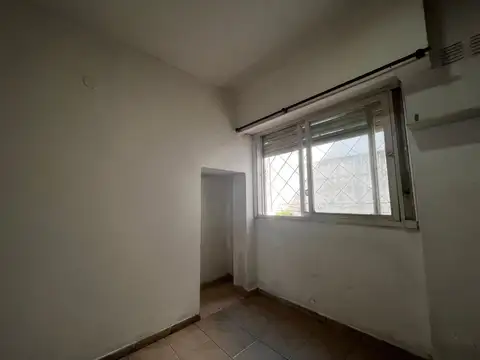 VENTA MONOAMBIENTE AL FRENTE