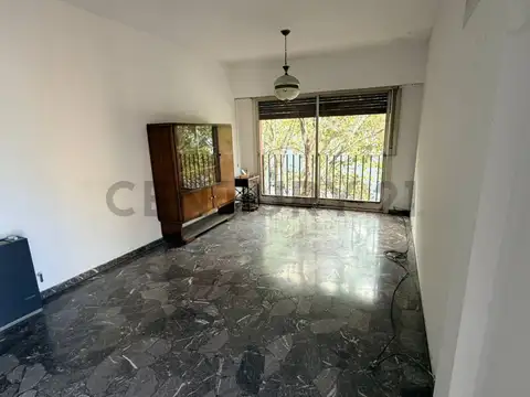 DEPARTAMENTO 3 AMBIENTES MUY LUMINOSO CON COCHERA FIJA – PALERMO HOLLYWOOD