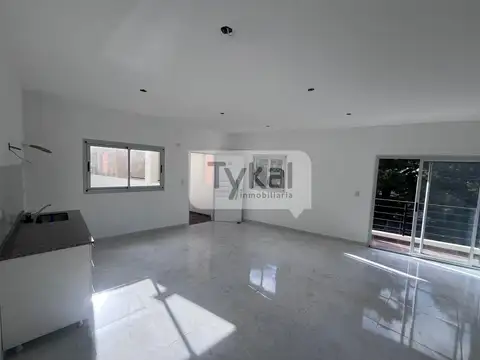 Santiago del Estero 3400, Piso  2
