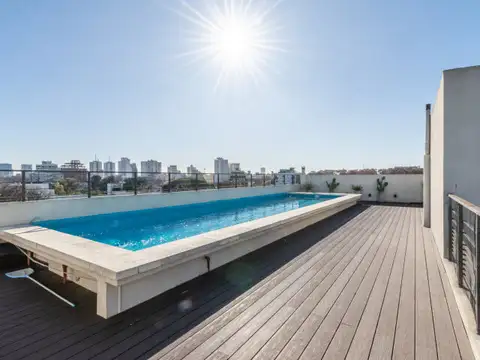 Departamento en Venta. 2 ambientes. Patio. Cochera.  Pileta. Saavedra