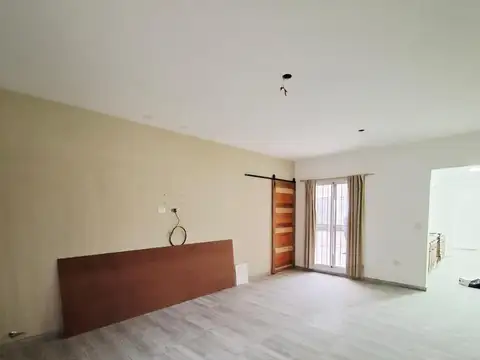 Depto Tipo Casa en Alquiler de 1 dormitorio