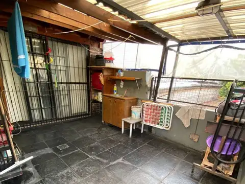 Depto Tipo Casa 4 ambientes con 1 baño