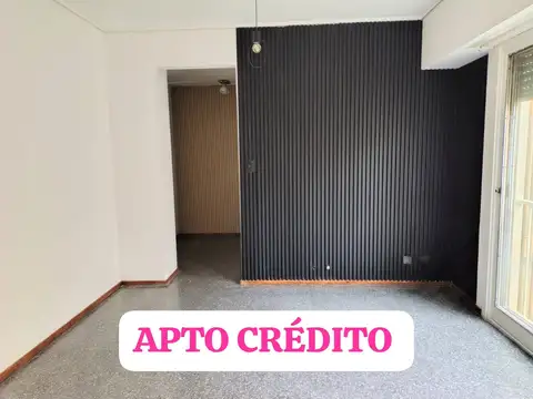 Apto crédito. 2 ambientes a una cuadra de Av. Rivadavia