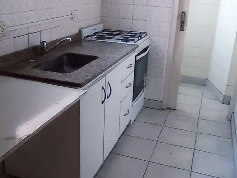 Departamento en Alquiler en Flores, $ 400.000