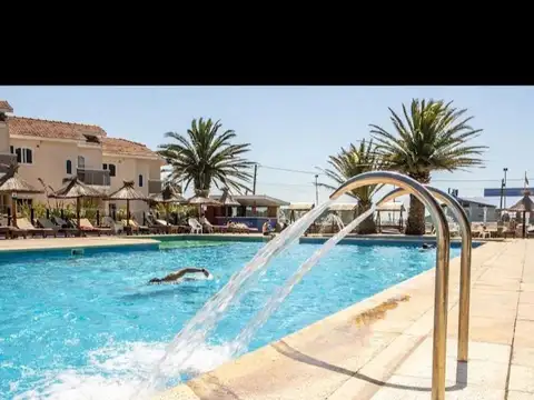 Depto Tipo Casa en Alquiler Temporal en Costa Del Este, USD 1.800