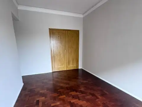 Departamento 5 ambientes con 1 baño