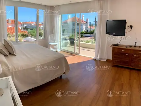 Casa en Venta en Península, USD 950.000