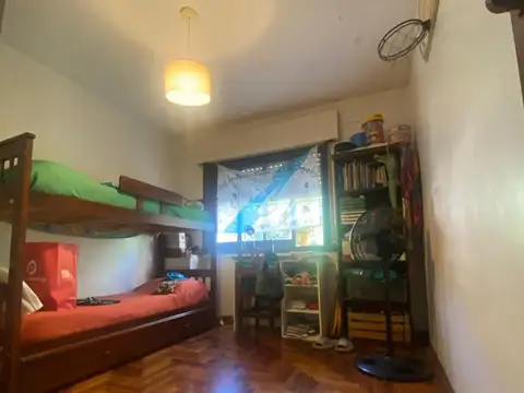 PH 3 Ambientes Refaccionado a Nuevo con Patio y Potencial de Ampliación – Sin Expensas