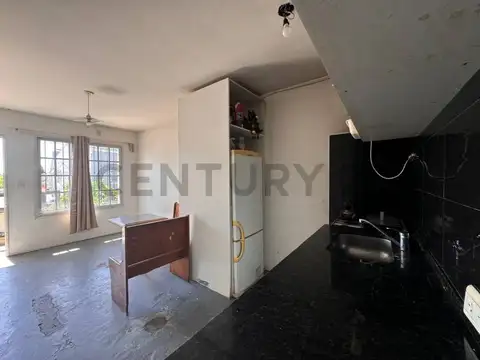 VENTA DE DEPARTAMENTO 3 AMBIENTES SOBRE LA CALLE ANDRES BARANDA N°4122 ENTRE LAS CALLES BRASI...