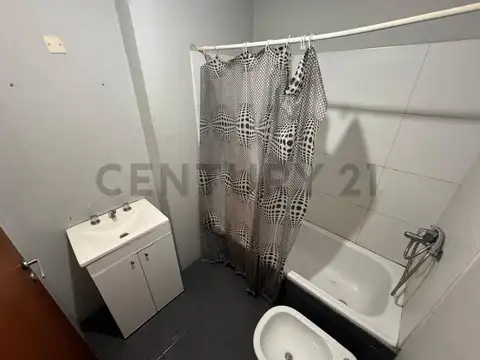 Andres Baranda 4100, Piso 0