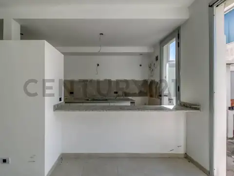 Casa 3 ambientes con 1 baño