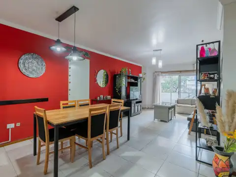 Venta - Cuatro ambientes en Caballito - Cochera - Apto crédito