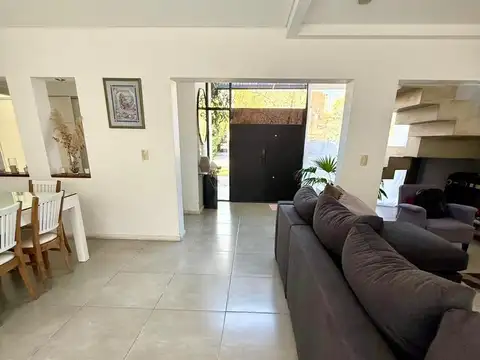 Casa en Venta en Los Sauces, USD 309.000