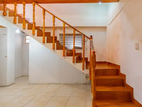 Venta Casa Lote propio de 8.66 x 32.91 m2 Almagro