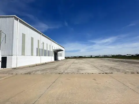 Depósito 2150 m2 en Alquiler más 150 m2 Oficinas, en Parque Industrial Ruta 6, Los Cardales