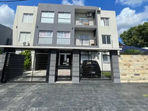 Departamento 2 ambientes en alquiler con cochera