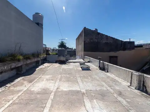 Depto Tipo Casa en Venta 56 años
