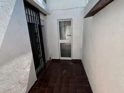 Depto Tipo Casa en Alquiler de 2 dormitorios