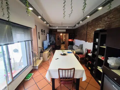 Venta Casa 4 Ambientes con Pileta en Quilmes Centro