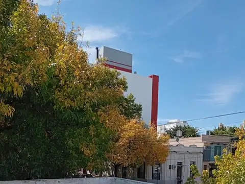 Casa en venta - 3 Dormitorios 2 Baños - La Plata