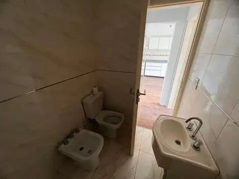 ALQUILER PH 2 AMB CON BALCON SIN EXPENSAS GERLI
