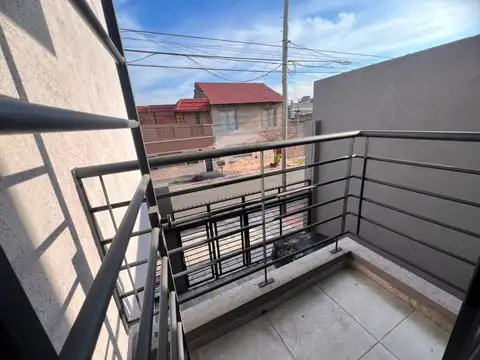 Depto Tipo Casa en Alquiler de 2 ambientes